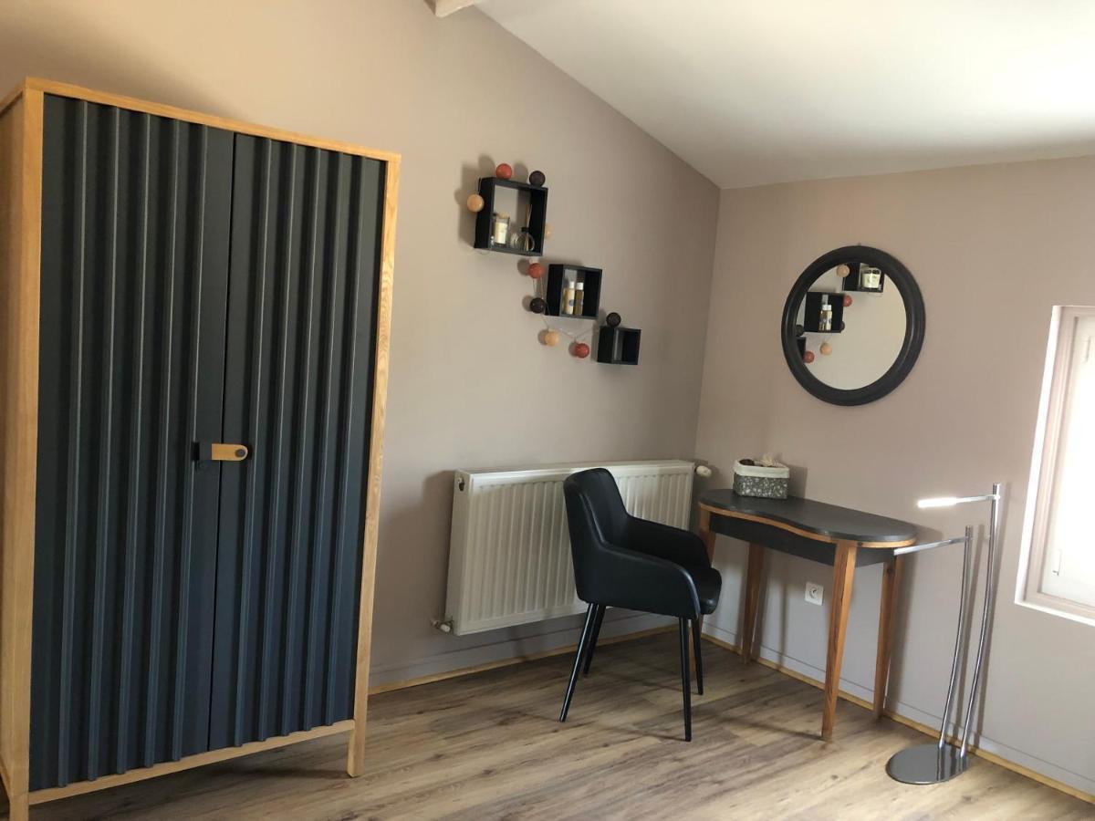 Le Numero 15 Saint-Seurin-sur-l'Isle Bagian luar foto